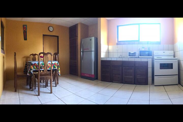 Villa Los Encinos - Foto 2
